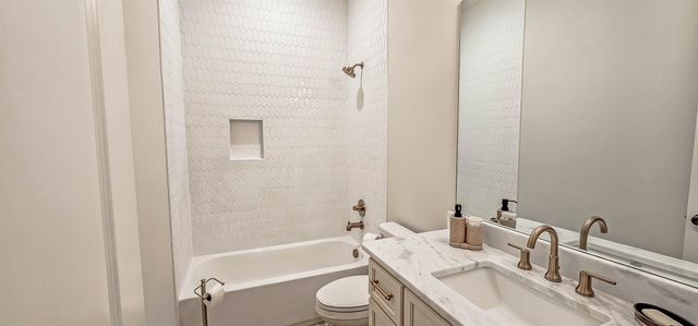 45 NORTH LAKE RD, Piperton, TN 38017