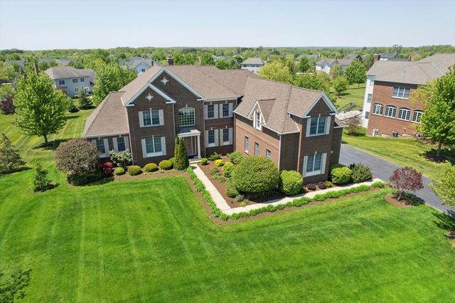40 Wood Oaks Drive, South Barrington, IL 60010