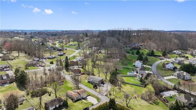 206 Downes Road, Hempfield Twp, PA 15601