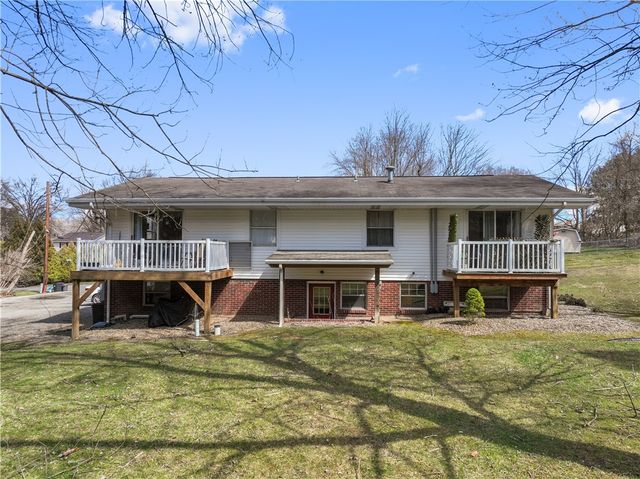 206 Downes Road, Hempfield Twp, PA 15601
