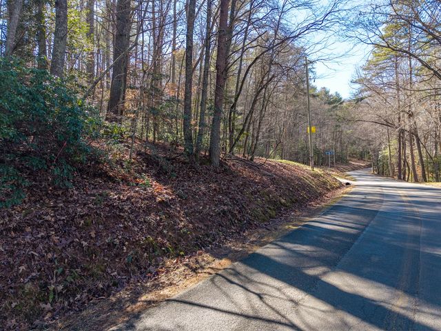 112 Big Pine Hill, Blairsville, GA 30512