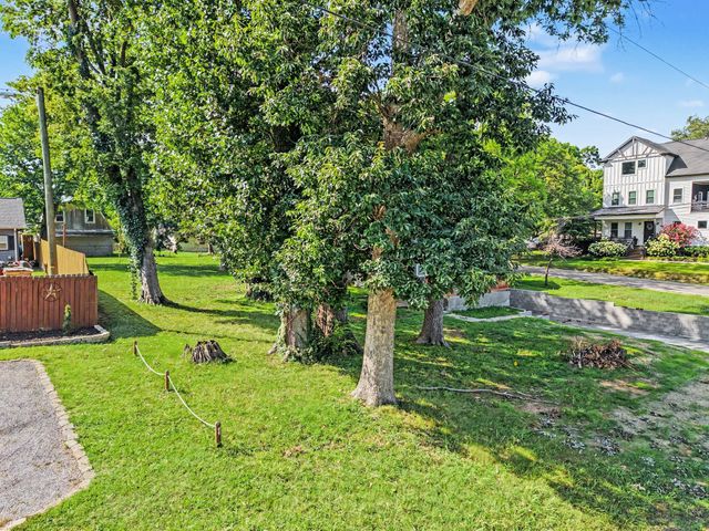 311 30th St, Old Hickory, TN 37138