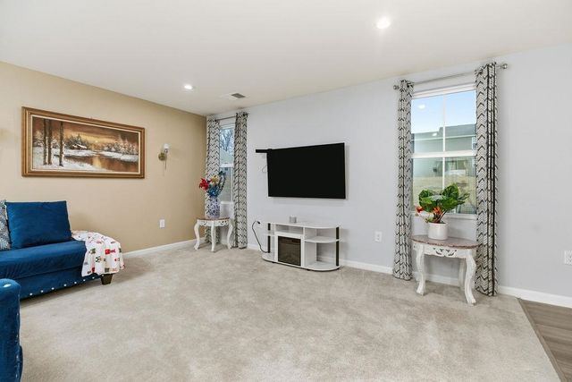 105 WHITE BIRCH RD, Waynesboro, VA 22980