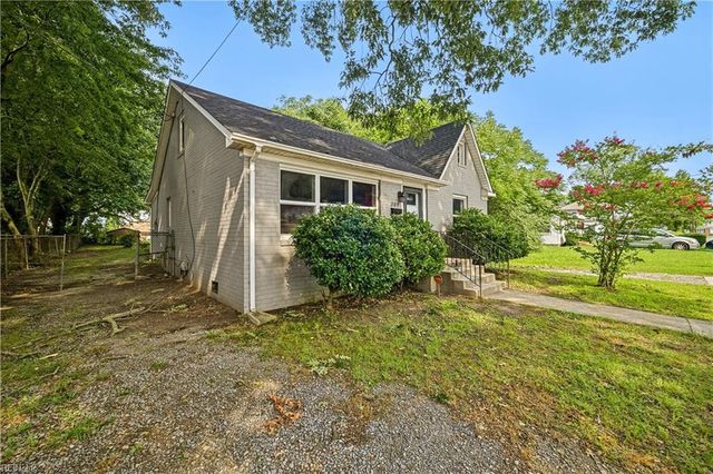 209 N Capital ST, Suffolk, VA 23434
