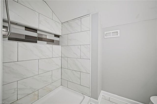 209 N Capital ST, Suffolk, VA 23434