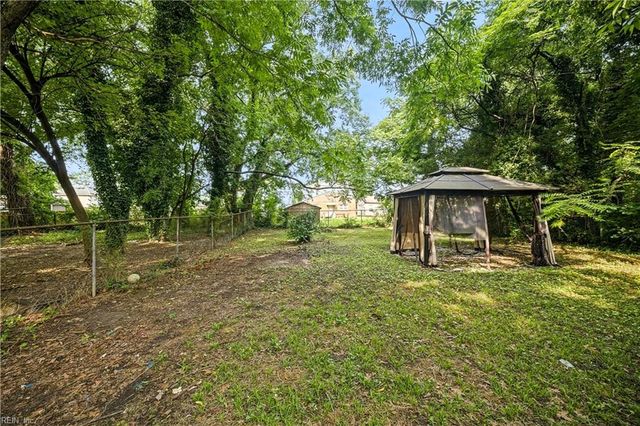 209 N Capital ST, Suffolk, VA 23434