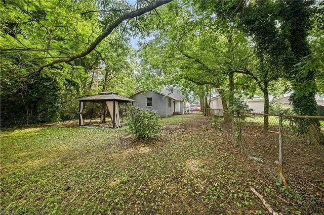 209 N Capital ST, Suffolk, VA 23434