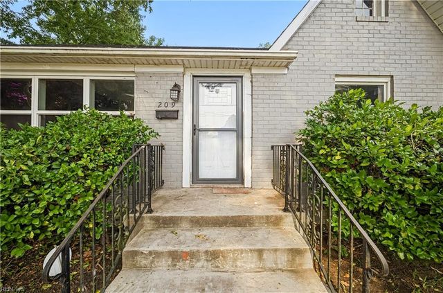 209 N Capital ST, Suffolk, VA 23434