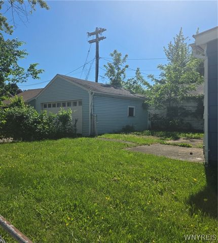 77 Oakmont Avenue, Buffalo, NY 14215