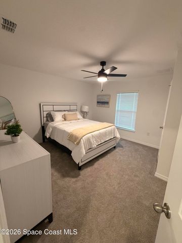 518 Santo Domingo Avenue SW, Palm Bay, FL 32908