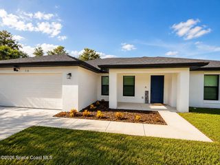 518 Santo Domingo Avenue SW, Palm Bay, FL 32908