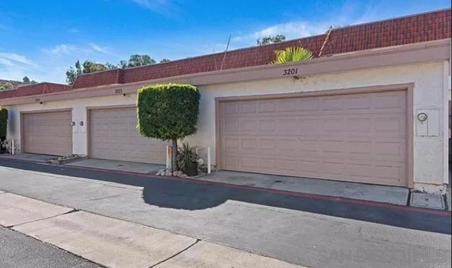 3201 VIA PESCADO, Carlsbad, CA 92010