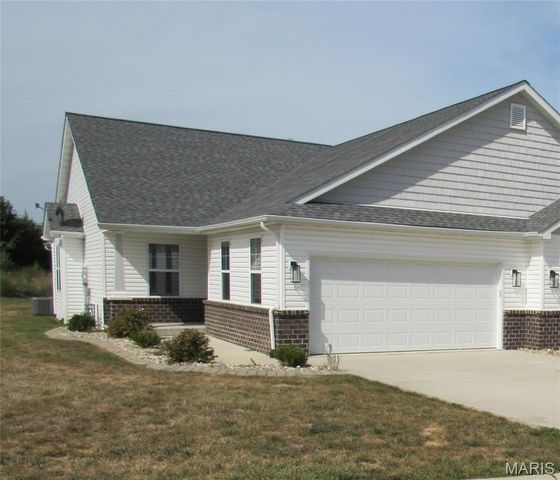 701 N Edison Street, Freeburg, IL 62243