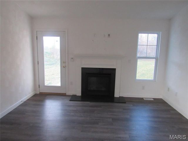 701 N Edison Street, Freeburg, IL 62243