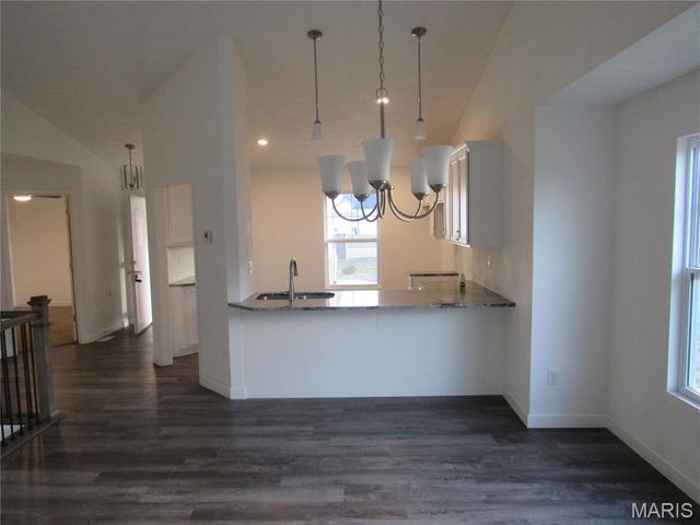 701 N Edison Street, Freeburg, IL 62243