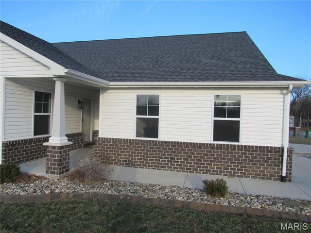 701 N Edison Street, Freeburg, IL 62243