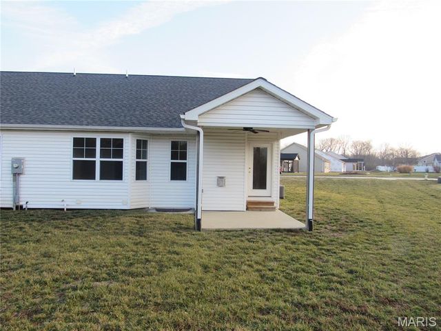 701 N Edison Street, Freeburg, IL 62243