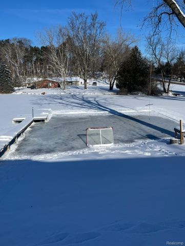 6715 Lierman Road, Imlay Township, MI 48444