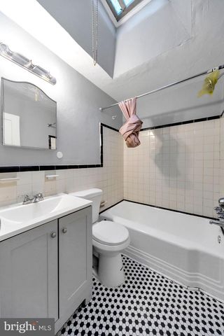 7247 GLENTHORNE RD, Upper Darby, PA 19082