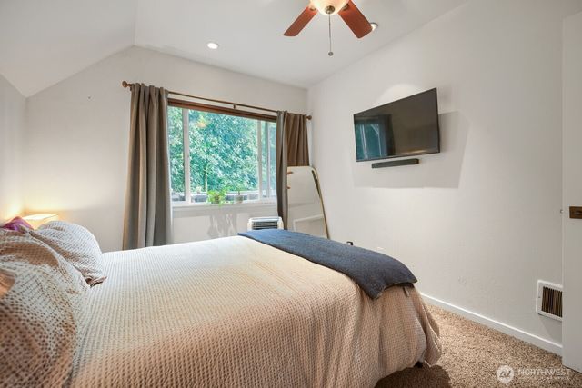 1025 S Donovan Street, Seattle, WA 98108