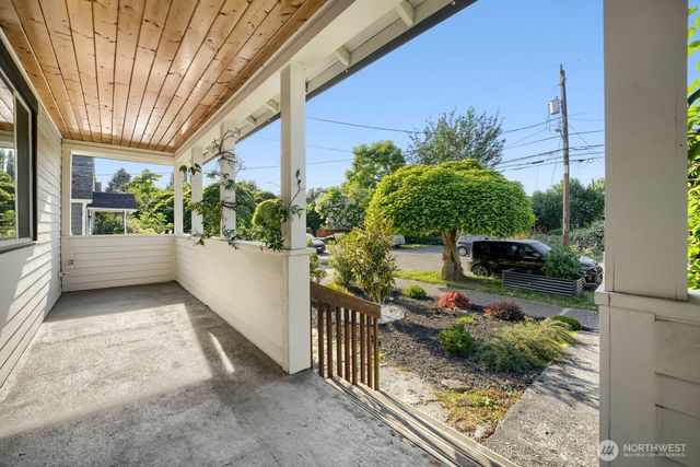 1025 S Donovan Street, Seattle, WA 98108