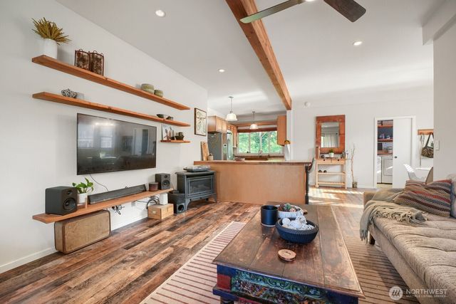 1025 S Donovan Street, Seattle, WA 98108