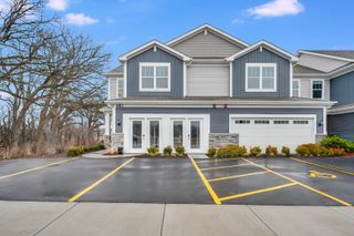 660 Cassia Court, Crystal Lake, IL 60012