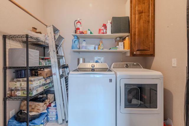 2552 Thorn Oak Drive SPC 9, Medford, OR 97501