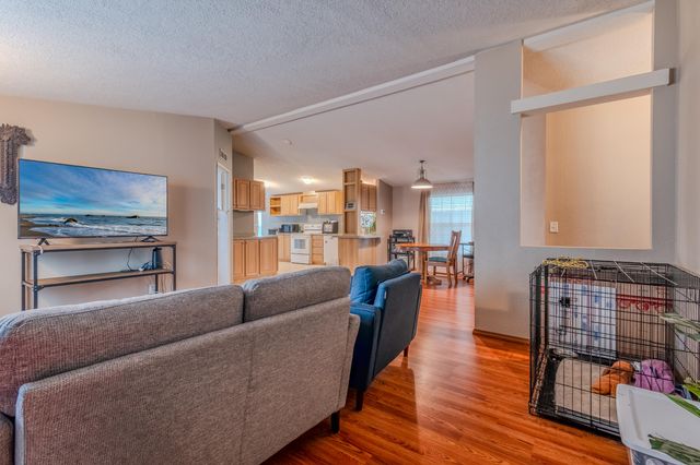 2552 Thorn Oak Drive SPC 9, Medford, OR 97501