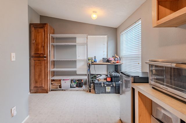 2552 Thorn Oak Drive SPC 9, Medford, OR 97501