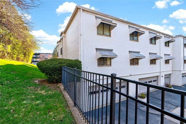 5401 Landau Drive 13, Kettering, OH 45429