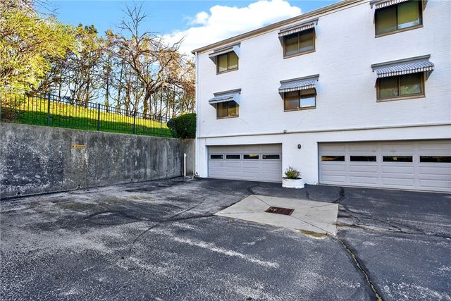 5401 Landau Drive 13, Kettering, OH 45429