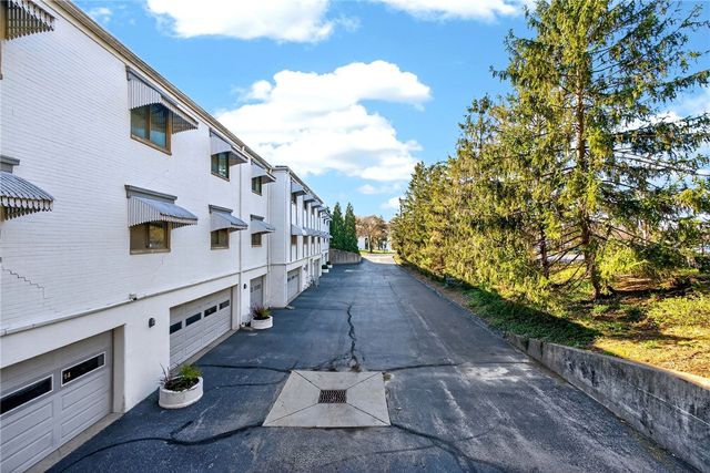 5401 Landau Drive 13, Kettering, OH 45429