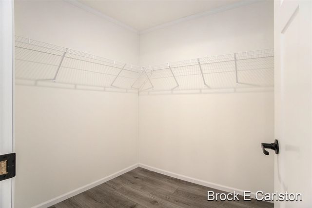 1283 E Ellis Road 19, Norton Shores, MI 49441