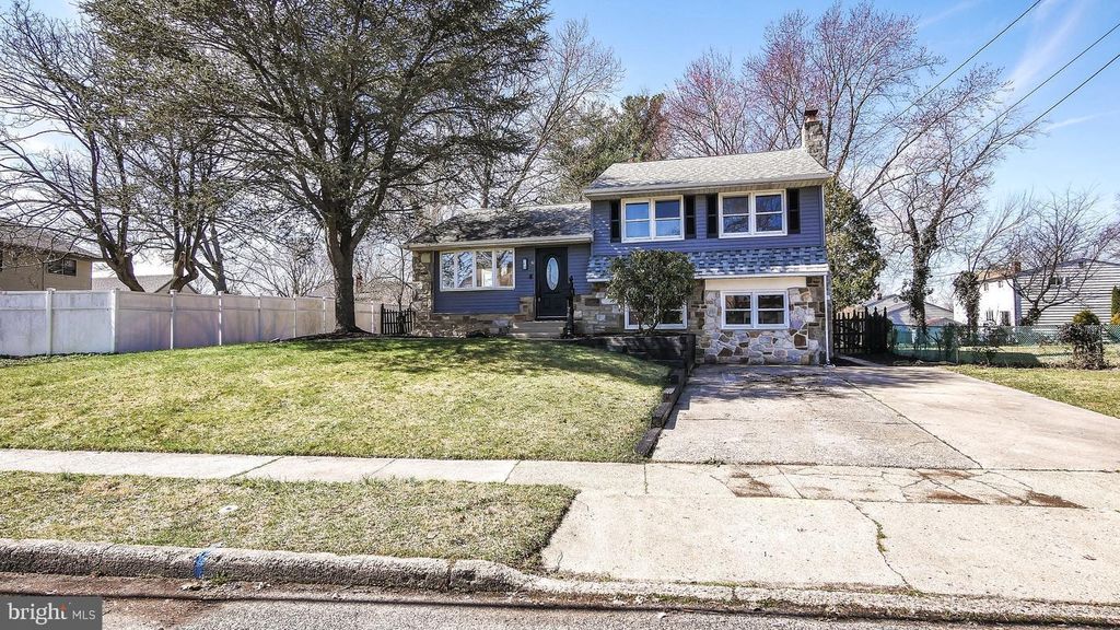 2 GREEN RIDGE RD, VOORHEES, NJ 08043 — photo 2