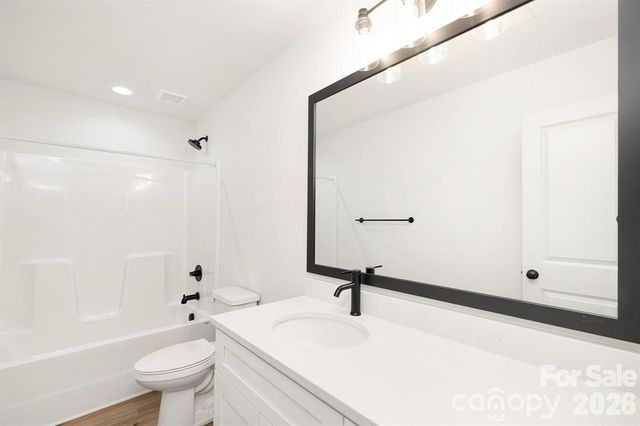 443 Dawn Circle, Charlotte, NC 28213