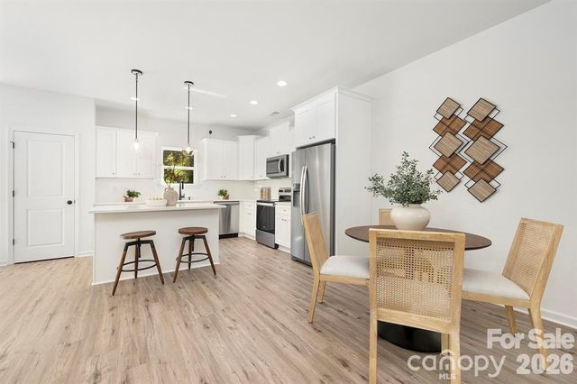 443 Dawn Circle, Charlotte, NC 28213