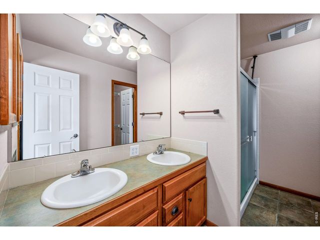 1245 W 50th St, Loveland, CO 80538