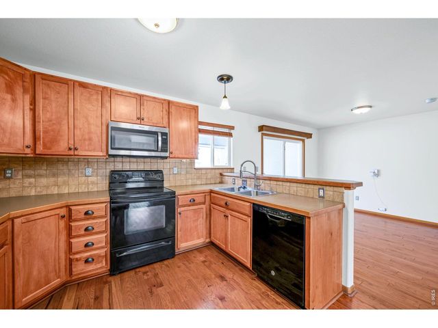 1245 W 50th St, Loveland, CO 80538