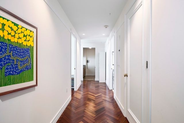 2 Avery 25G, Boston, MA 02111