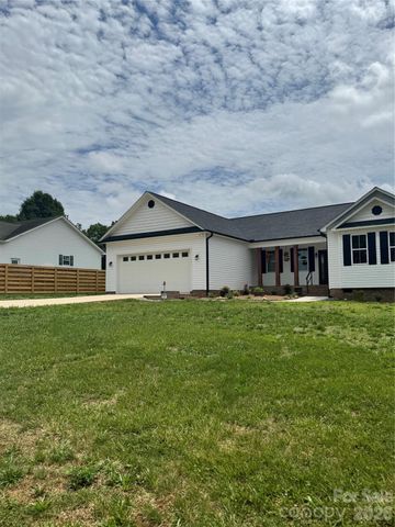 113 Cheval Trail, Cleveland, NC 27013