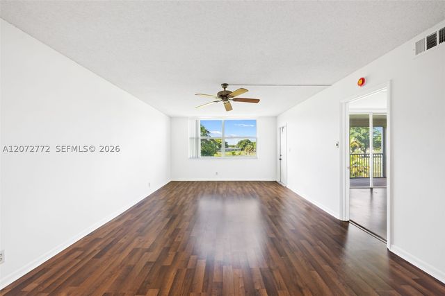 6890 Royal Palm Blvd 211H, Margate, FL 33063