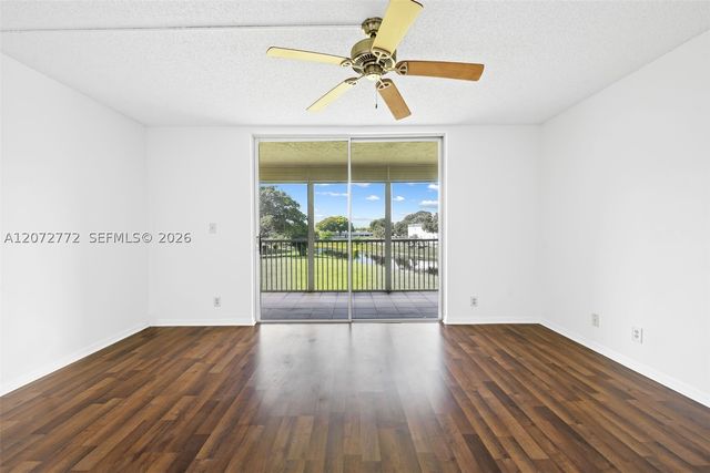 6890 Royal Palm Blvd 211H, Margate, FL 33063