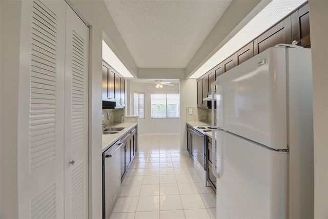 750 SW 138th Avenue 403F, Pembroke Pines, FL 33027