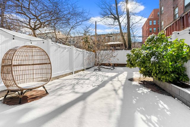 954 PARK Place, New York City, NY 11213