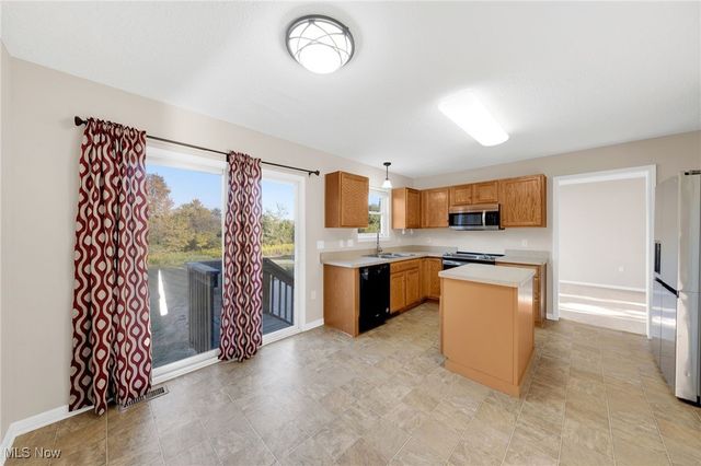 7396 Bittersweet Lane, Chippewa Lake, OH 44215