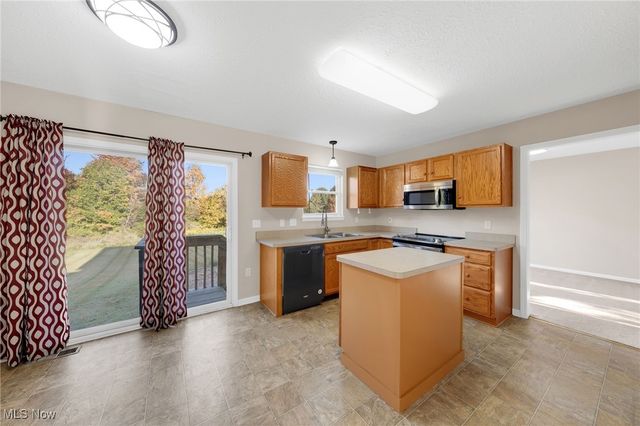 7396 Bittersweet Lane, Chippewa Lake, OH 44215