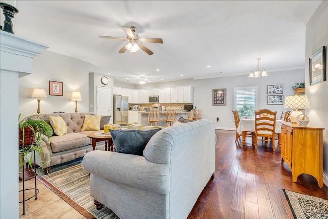 2735 Cottage Rose LN, Roanoke, VA 24012