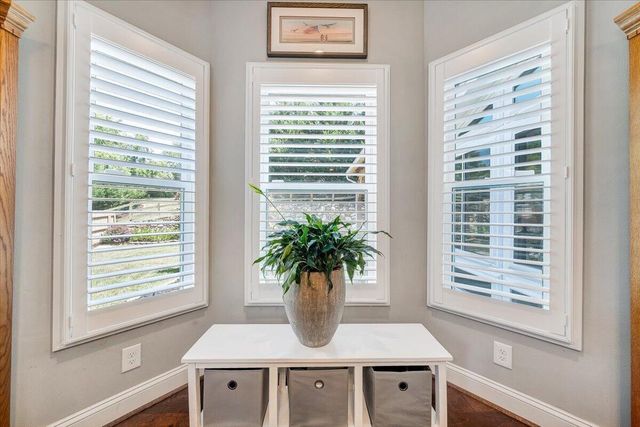 2735 Cottage Rose LN, Roanoke, VA 24012