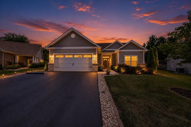 2735 Cottage Rose LN, Roanoke, VA 24012